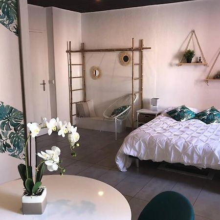 Studio Cocooning A 50 M Du Port, Classe 1 Etoile Кассі Екстер'єр фото